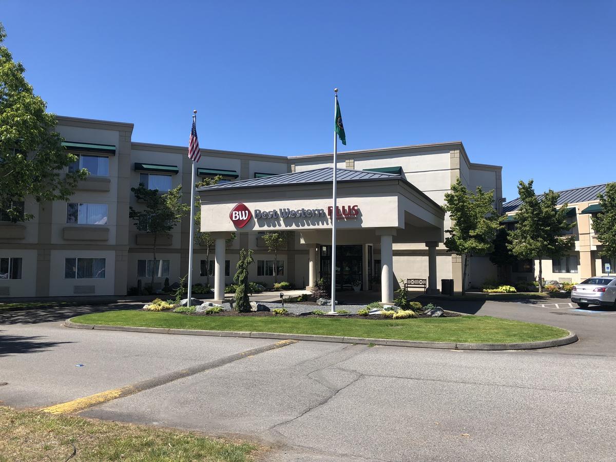Best Western Plus Edmonds Harbor Inn Buitenkant foto